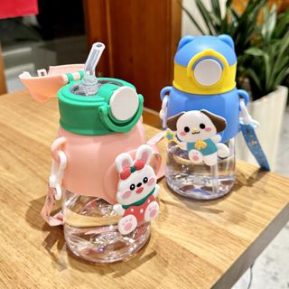Bình Nước Cho Bé Dung Tích 650ml, Bình Nước Đi Học, Đi Chơi Bé Trai, Bé Gái,Tiện Dụng, Kèm Dây Đeo