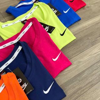 Croptop nữ logo thêu Size m l xl xxl Ri 2222 Tách nửa ri được