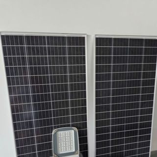 Đèn năng lượng mặt trời sản xuất theo yêu cầu