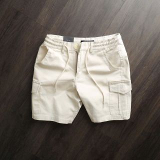 Quần short kaki nam túi hộp sang trọng