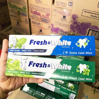 Kem đánh răng Fresh&White Thái Lan 160g