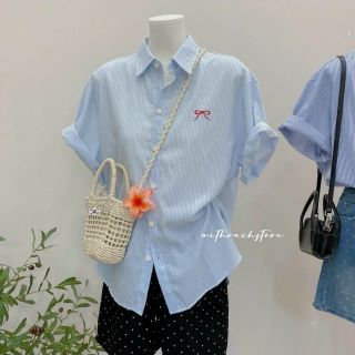 áo sơ mi sọc thêu Nơ Chất vải : kate sọc,form dưới 58kg