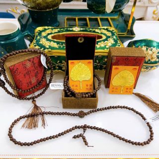 Combo Chuỗi 108 Hạt Gỗ Mun vs Lá Bồ Đề Dát Vàng Kèm Hộp Gấm Cao Cấp