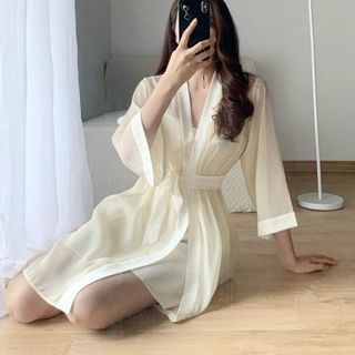 Váy Ngủ 2 Dây Kèm Áo Khoác Ngoài Chất Liệu Lụa Pháp Mềm Mịn, Váy Ngủ Hai Dây Cổ Đổ 2 Lớp Kèm Áo Choàng
