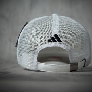 Nón Lưỡi Trai Adi.Das Trắng Sọc Đen Lưới Cap