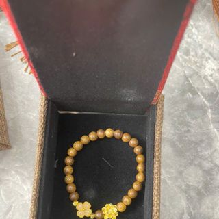 Vòng tay trầm hương cao cấp mix charm tỳ hưu mang lại tài lộc thuận lợi may mắn