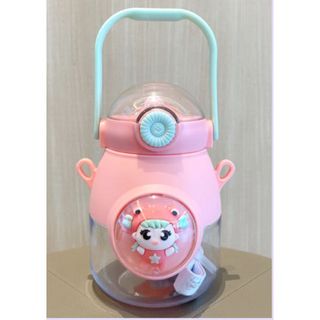 (Stiker 3D)Bình Nước Hình Bầu Cho Bé Trai,Bé Gái Chống Tràn Dây Đeo màu sắc dễ thương 900ml