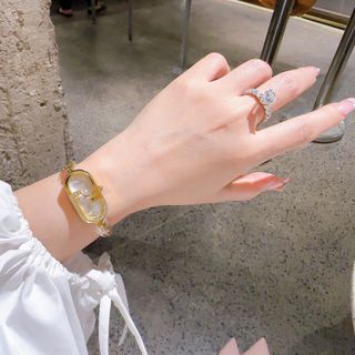 ĐỒNG HỒ NỮ CAO CẤP FENZI DÂY KIỀNG MẶT LOGO ĐỘC ĐÁO 9