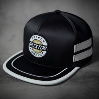 Mũ Lưỡi Trai Brixton Đen Viền Trắng Snapback Chất Cotton Bóng