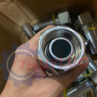 Cần bán đầu bấm ống thủy lực DIN đủ kích cỡ và số lượng lớn