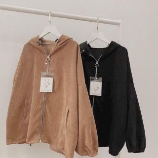 áo khoác nhung 2 lớp lót dù,form dưới 70kg.form cánh dơi,.nón rộng có dây rút nón và lai.