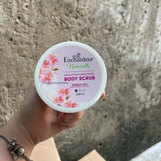 Tẩy Tế Bào Da Chết Enchanteur 500g