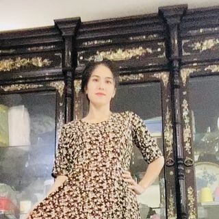 Đầm quý cô
