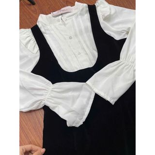 Jum Nữ Nhung Áo Lụa Tay Dài Ống Loe Cổ Tròn Phối Nút Sang Chảnh-189 STORE-V084