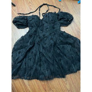 Đầm xốp gân 3 lớp có mút ngực 2 dây chéo cổ vai trễ tay phồng kèm váy có lót quần-189 STORE-V079