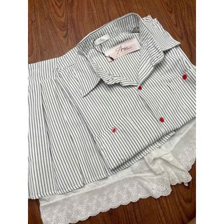 Set Đồ Nữ Áo Sơ Mi Tay Ngắn Đính Nơ Phối Chân Váy Xếp Ly Ngắn Xòe Siêu Xinh - V028-189 STORE