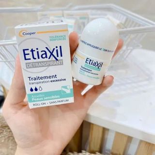 LĂN KHỬ MÙI ĐẶC TRỊ HÔI NÁCHETIAXIL MÀU XANH CHO DA NHẠY CẢM 15ML