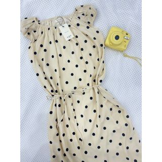 Váy trễ vai chấm bi tiểu thư chất đũi xước phong cách nữ thời trang dễ thương bánh bèo-189STORE V222