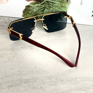 Kính thời trang mã 049 càng gỗ