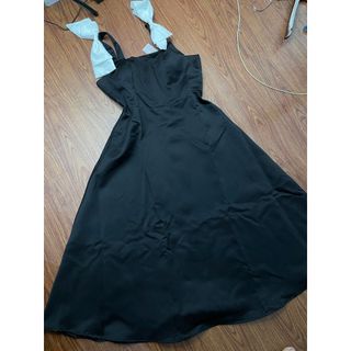 Váy Nữ Hàng Thiết Kế Dự Tiệc Màu Đen Trắng Không Tay Thân Xòe Chất Liệu Tuyết Mưa -189STORE - V104