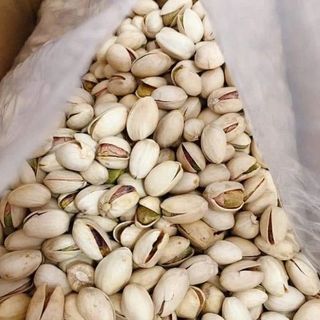 Hạt dẻ cười rang muối