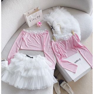 [SHOPPUMI] Set chân váy trắng voan tầng xoè lưng thun kèm áo hồng bẹt vai viền ren tay dài freezie Pumi 16007