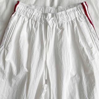 QUẦN ỐNG rộng , Form dưới 65kg Chất vải : dù nhăn