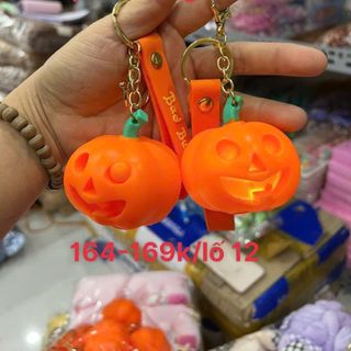 Mk bí labubu đèn giá trên sản phẩm lố 12