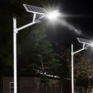 ĐÈN ĐƯỜNG NĂNG LƯỢNG MẶT TRỜI 4 MẮT 200W