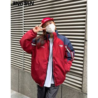 Áo khoác dù phối màu ,logo thêu. Chất dù xịn 2 lớp , có 2 size l và xl , thun lai .