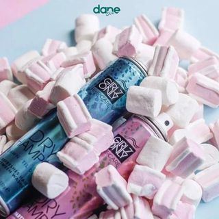 Dầu gội khô Girlz Only 200ml - Dầu gội xịt khô giúp giải cứu tóc bết, lưu hương thơm lâu