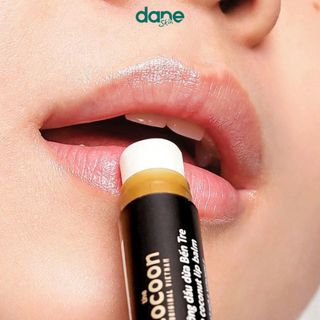 Son dưỡng dầu dừa Bến Tre Cocoon 5g - Giúp đôi môi căng bóng
