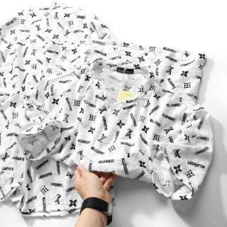 áo thun cổ tròn nam phối cách điệu hiện đại