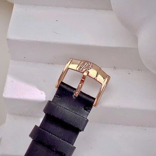 PIAGTTEE 𝐋𝐢𝐦𝐞𝐥𝐢𝐠𝐡𝐭 𝐓𝐨𝐧𝐧𝐞𝐚𝐮-𝐒𝐡𝐚𝐩𝐞𝐝
