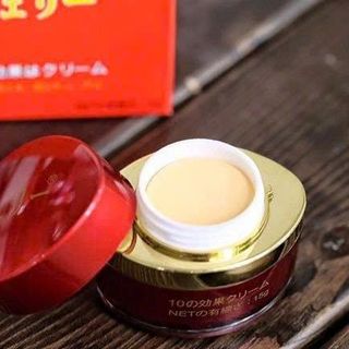 Kem Dưỡng trắng Da Hoa Anh Đào Nhật Bản