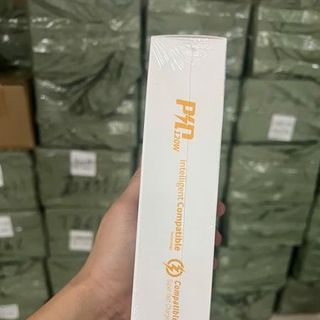 Pin Dự Phòng Trong Suốt 30,000mah Sạc Nhanh (Thùng 100 cái)