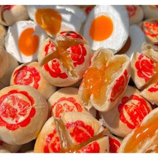BÁNH PÍA ĐẬU XANH TRỨNG MUỐI KIM SA TAN CHẢY THƠM NGON SÁNH MỊN - WINNIE HOUSE