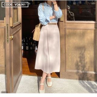 Set Áo Sơ Mi Xanh Và Chân Váy Midi Nude Kèm Nịt