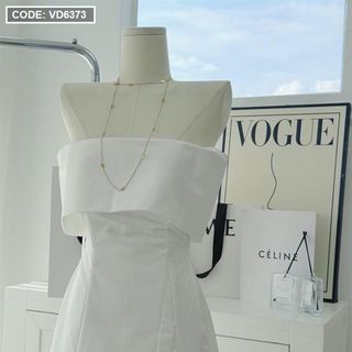 Đầm Midi Trắng Cúp Ngực Trễ Vai Xẻ Lai Xòe
