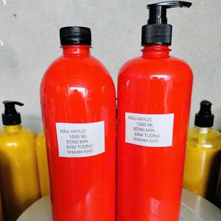 1 LÍT MÀU TÔ TƯỢNG ARYLIC CÓ VÒI GIÁ 70 K