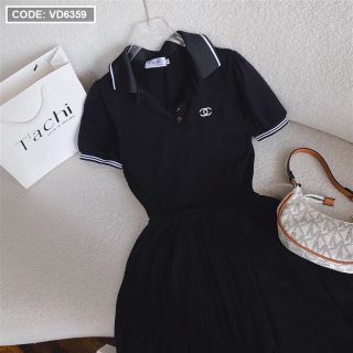 Đầm Đen Cổ Trắng