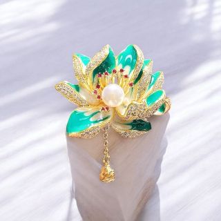 Ghim Cài Áo tráng men Hoa Sen Đính Đá Zircon Phối Tua Rua Thời Trang dành cho nữ 7cm