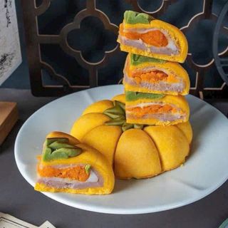 Bánh Hình Bí Ngô Nướng Mochi Khoai Môn Trứng Muối 500g