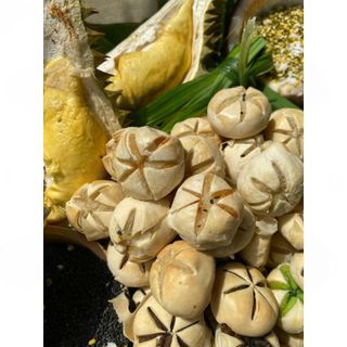 BÁNH DỪA MIX VỊ THỦ CÔNG NGON KHÓ CƯỠNG 300G - WINNIE HOUSE
