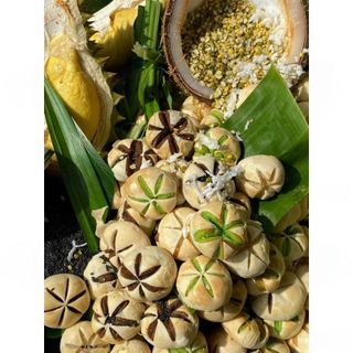 BÁNH DỪA MIX VỊ THỦ CÔNG NGON KHÓ CƯỠNG 300G - WINNIE HOUSE