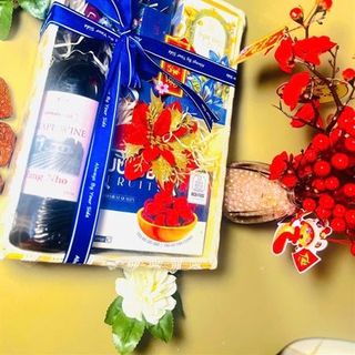 Set Quà Tết 2025 Rượu + Táo Đỏ + Trà + Kẹo (Thùng 20 Set)