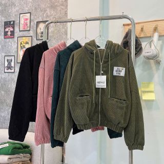 Áo khoác dáng lửng chất nhung gân thêu chữ All Good Fun