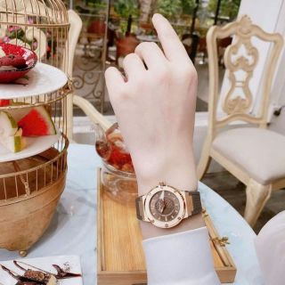 Salvatoer Ferragamo F-80 FIG060015