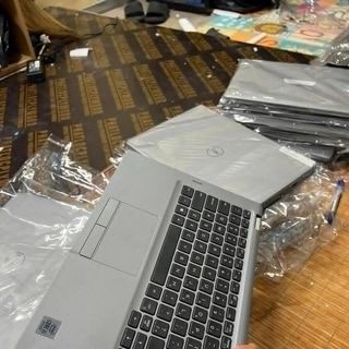 Dell LATITUDE 5310 i5-10310U/ RAM 16GB /SSD 256GB /13,3 INCH FHD 2in1 xoay gập + cảm ứng   - Dell LATITUDE 5320 i5-1145G7/ RAM 16GB / SSD 256GB /13,3 INCH FHD 2 in1 xoay gập + cảm ứng