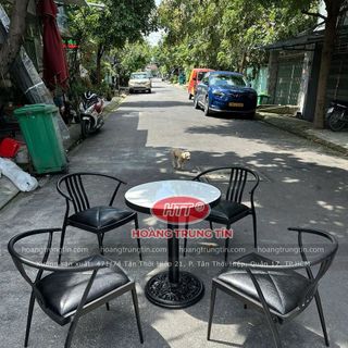 Ghế cafe sắt nệm giá rẻ ghế Wishbone sắt cafe